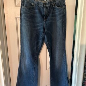 GAP Long and Lean Blue Jeans